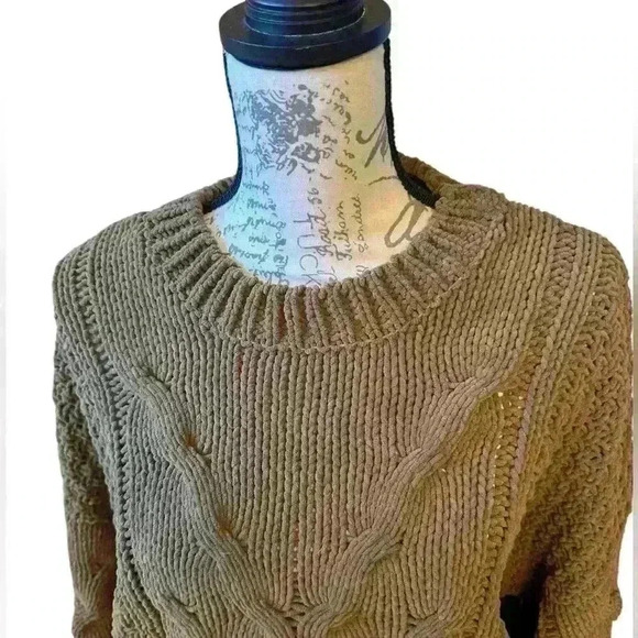 VINTAGE OLIVE GREEN Chunky Cableknit Sweater 💚🤎 - Picture 2 of 8